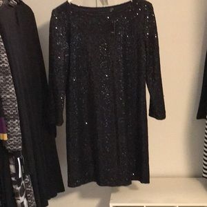 NWT TAHARI BLACK SEQUIN DRESSY DRESS.SIZE SMALL.SO COMFORTABLE. HAS NICE STRETCH